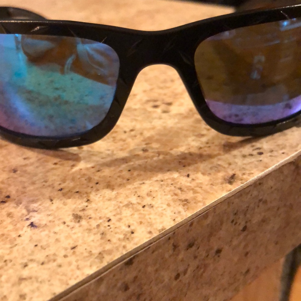 Diamond plated black Icicle sunglasses